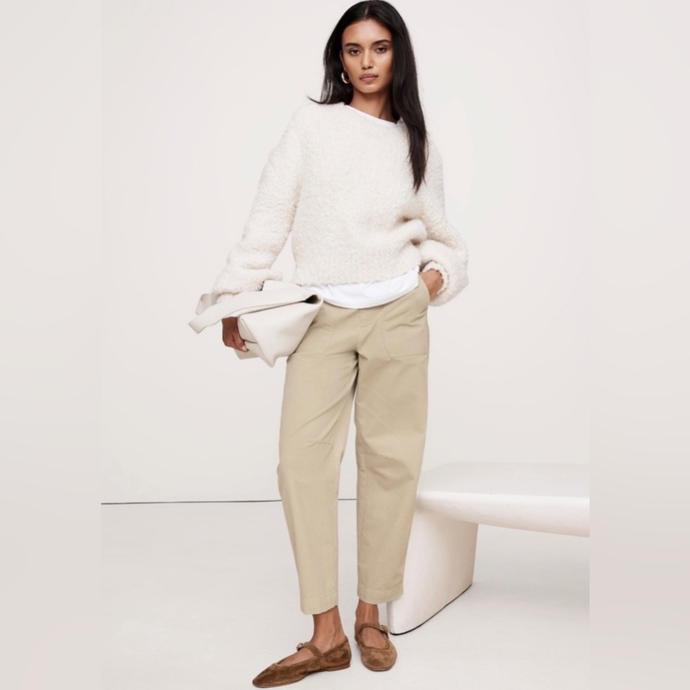 Banana Republic Barrel Pants in Cream White